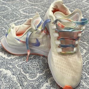 Women’s size 7.5 Nike Zoom Pegasus 37.